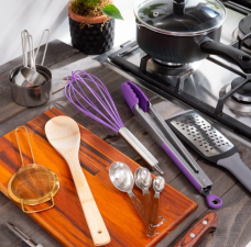 5 Must-Have Kitchen Gadgets That Simplify Cooking